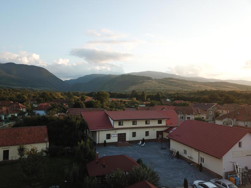 Pensiunea Marmis Riu Barbat Exterior foto